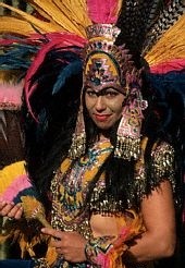 Princess Aratura of the Savaj arrives in traditional royal costume