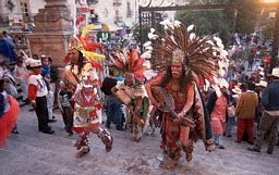 Celebrants arrive at Utani Krysa-Arasete, the great Hall